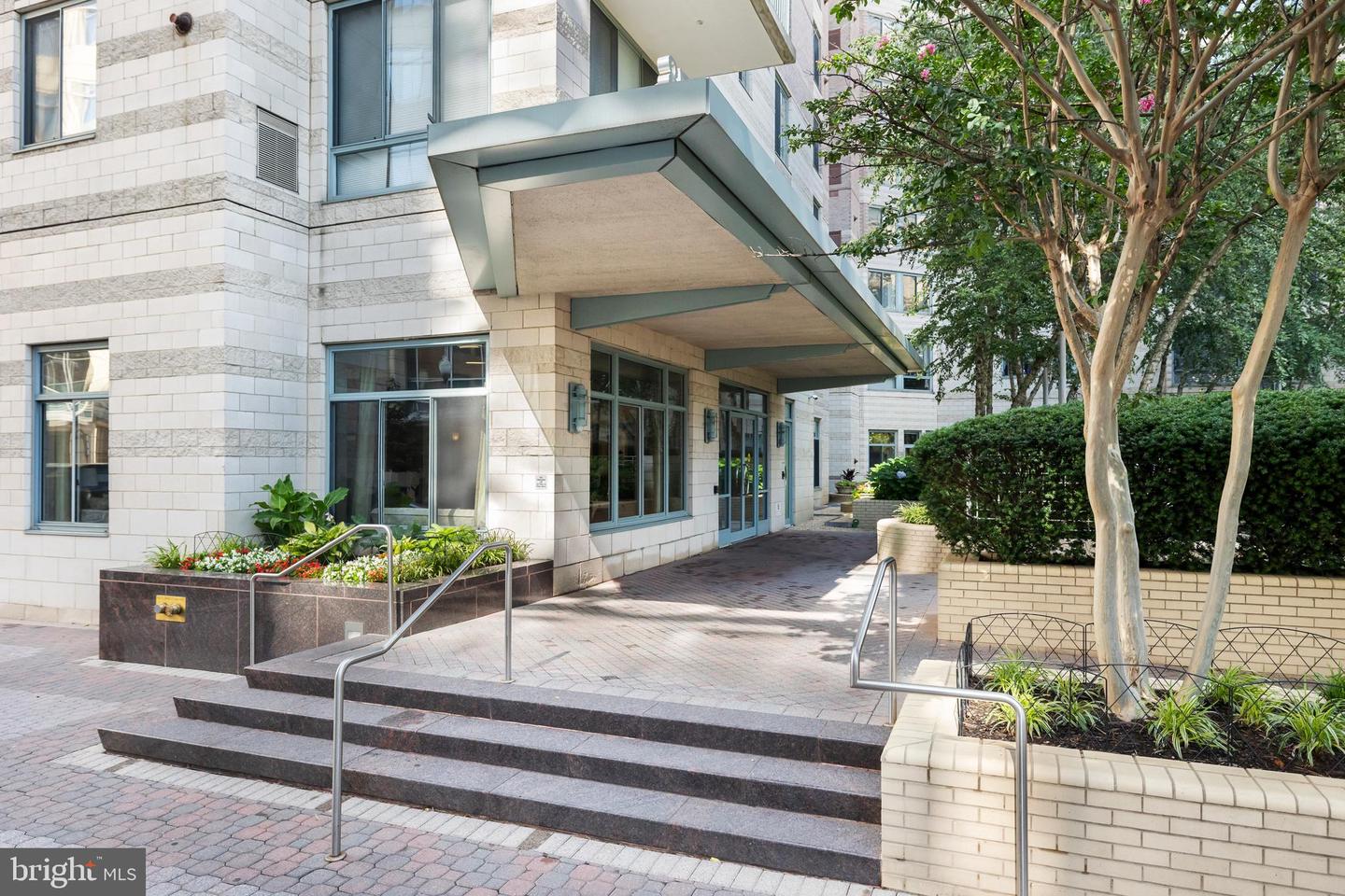 851 N GLEBE RD #1508, ARLINGTON, Virginia 22203, 1 Bedroom Bedrooms, ,1 BathroomBathrooms,Residential,For sale,851 N GLEBE RD #1508,VAAR2058584 MLS # VAAR2058584