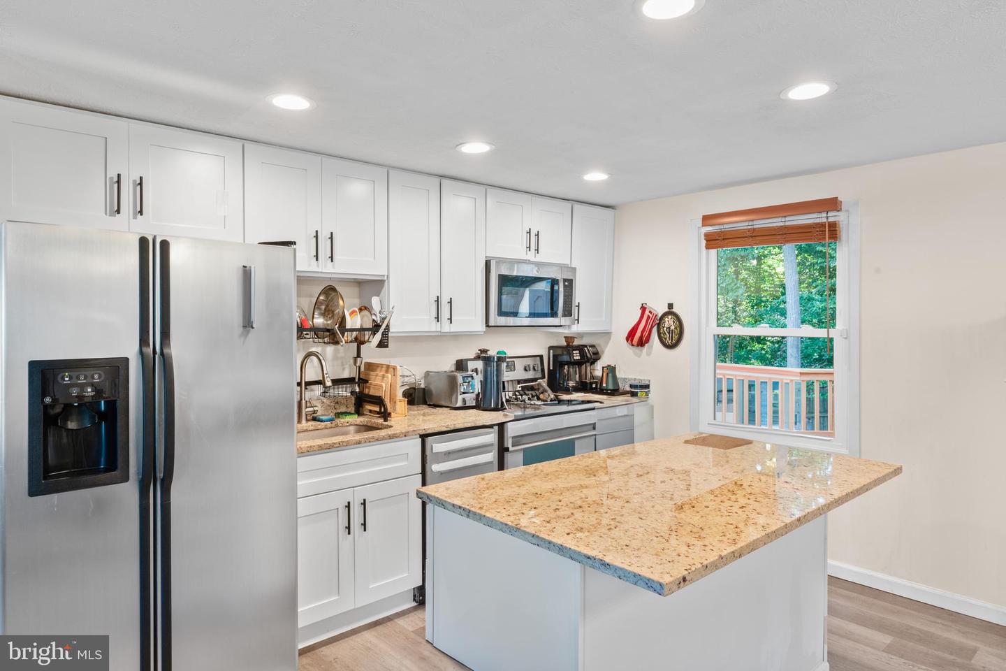 7627 FALLSWOOD WAY, LORTON, Virginia 22079, 3 Bedrooms Bedrooms, ,3 BathroomsBathrooms,Residential,For sale,7627 FALLSWOOD WAY,VAFX2245342 MLS # VAFX2245342