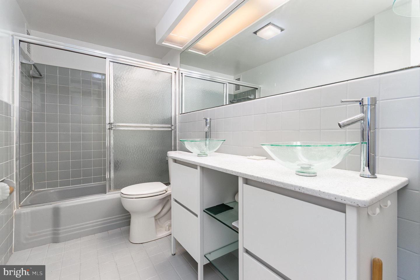 4201 CATHEDRAL AVE NW #910W, WASHINGTON, District Of Columbia 20016, 1 Bedroom Bedrooms, ,1 BathroomBathrooms,Residential,For sale,4201 CATHEDRAL AVE NW #910W,DCDC2204340 MLS # DCDC2204340