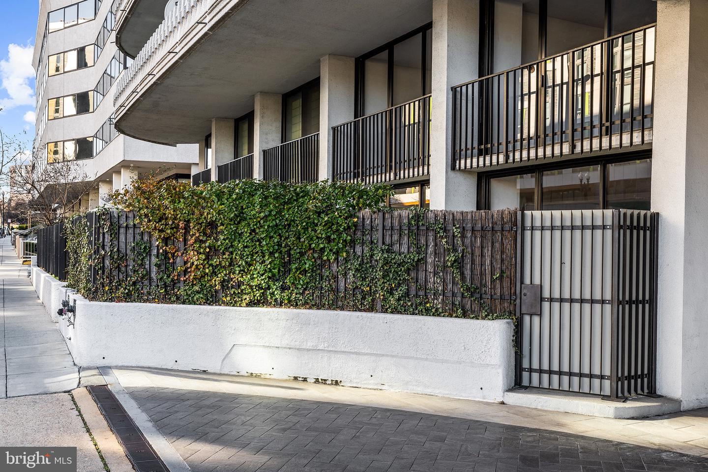 2700 VIRGINIA AVE NW #109, WASHINGTON, District Of Columbia 20037, 2 Bedrooms Bedrooms, ,2 BathroomsBathrooms,Residential,For sale,2700 VIRGINIA AVE NW #109,DCDC2204840 MLS # DCDC2204840