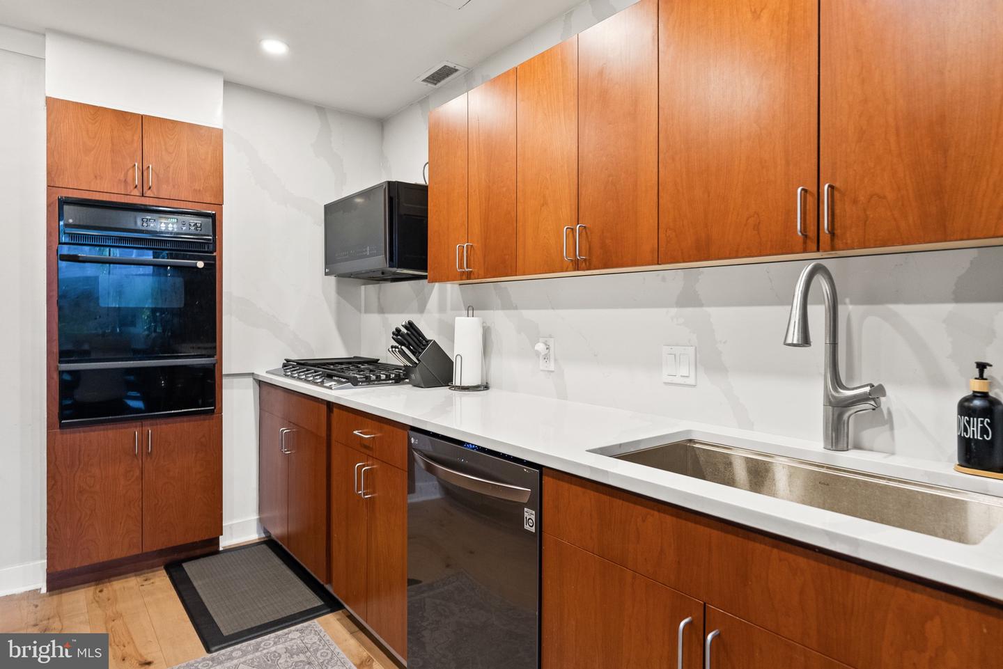 2700 VIRGINIA AVE NW #109, WASHINGTON, District Of Columbia 20037, 2 Bedrooms Bedrooms, ,2 BathroomsBathrooms,Residential,For sale,2700 VIRGINIA AVE NW #109,DCDC2204840 MLS # DCDC2204840