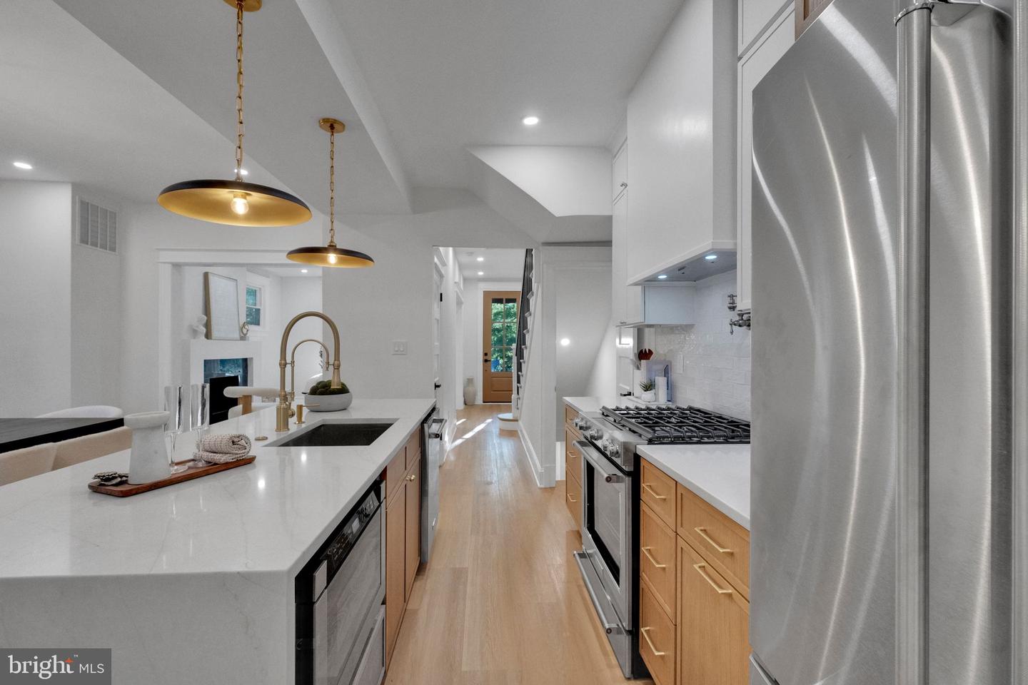 5811 5TH ST NW, WASHINGTON, District Of Columbia 20011, 4 Bedrooms Bedrooms, ,3 BathroomsBathrooms,Residential,For sale,5811 5TH ST NW,DCDC2205346 MLS # DCDC2205346
