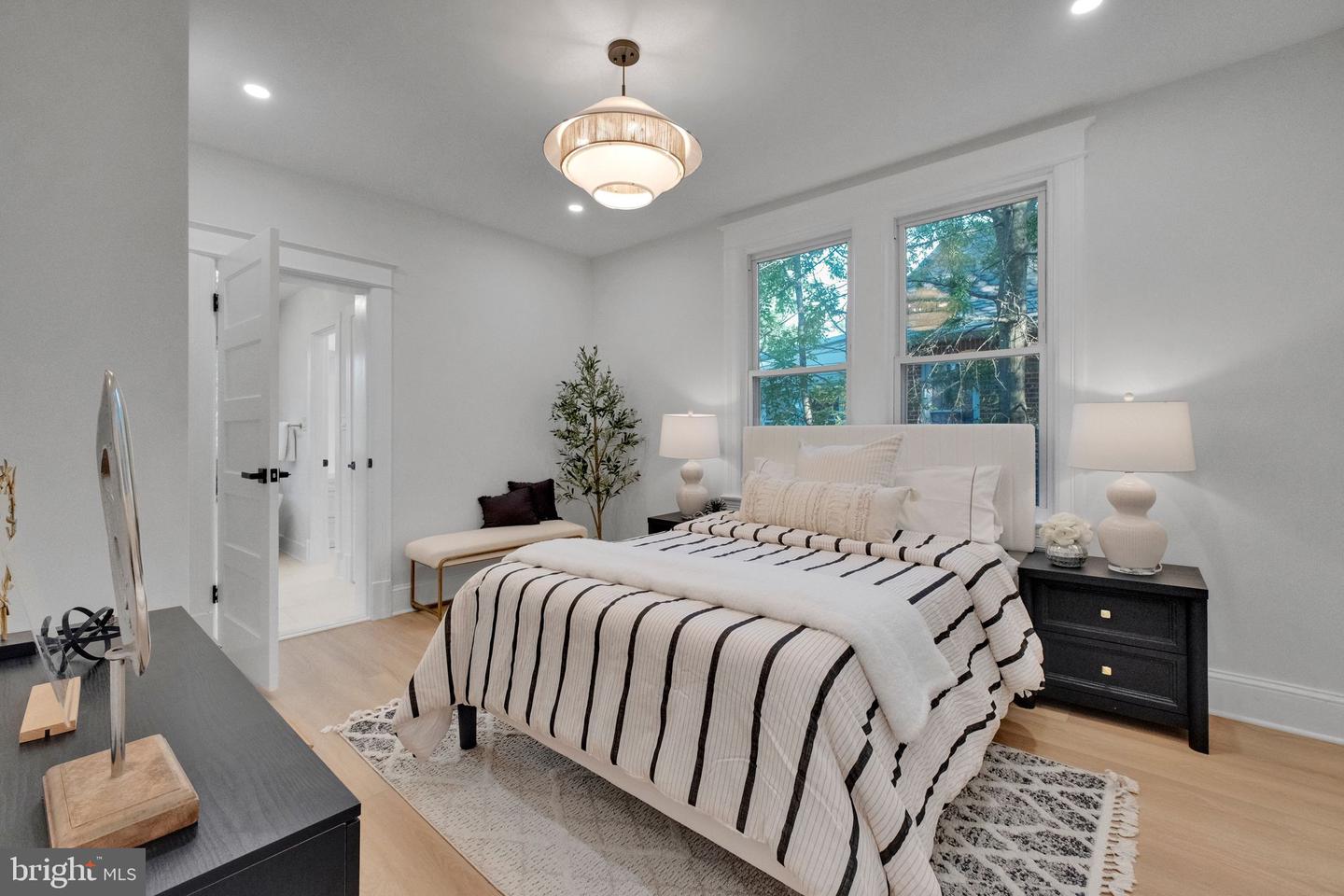 5811 5TH ST NW, WASHINGTON, District Of Columbia 20011, 4 Bedrooms Bedrooms, ,3 BathroomsBathrooms,Residential,For sale,5811 5TH ST NW,DCDC2205346 MLS # DCDC2205346