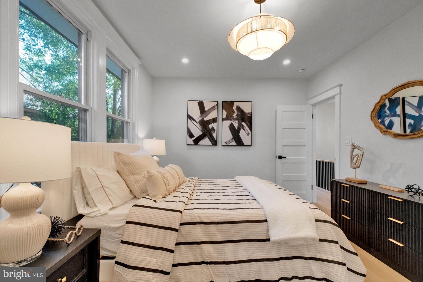 5811 5TH ST NW, WASHINGTON, District Of Columbia 20011, 4 Bedrooms Bedrooms, ,3 BathroomsBathrooms,Residential,For sale,5811 5TH ST NW,DCDC2205346 MLS # DCDC2205346