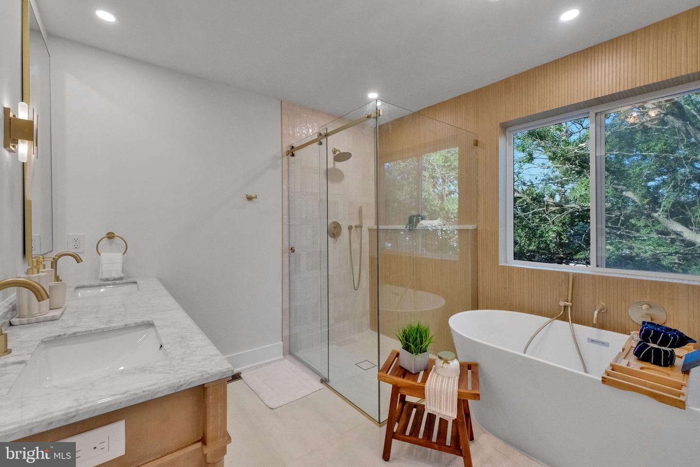 5811 5TH ST NW, WASHINGTON, District Of Columbia 20011, 4 Bedrooms Bedrooms, ,3 BathroomsBathrooms,Residential,For sale,5811 5TH ST NW,DCDC2205346 MLS # DCDC2205346