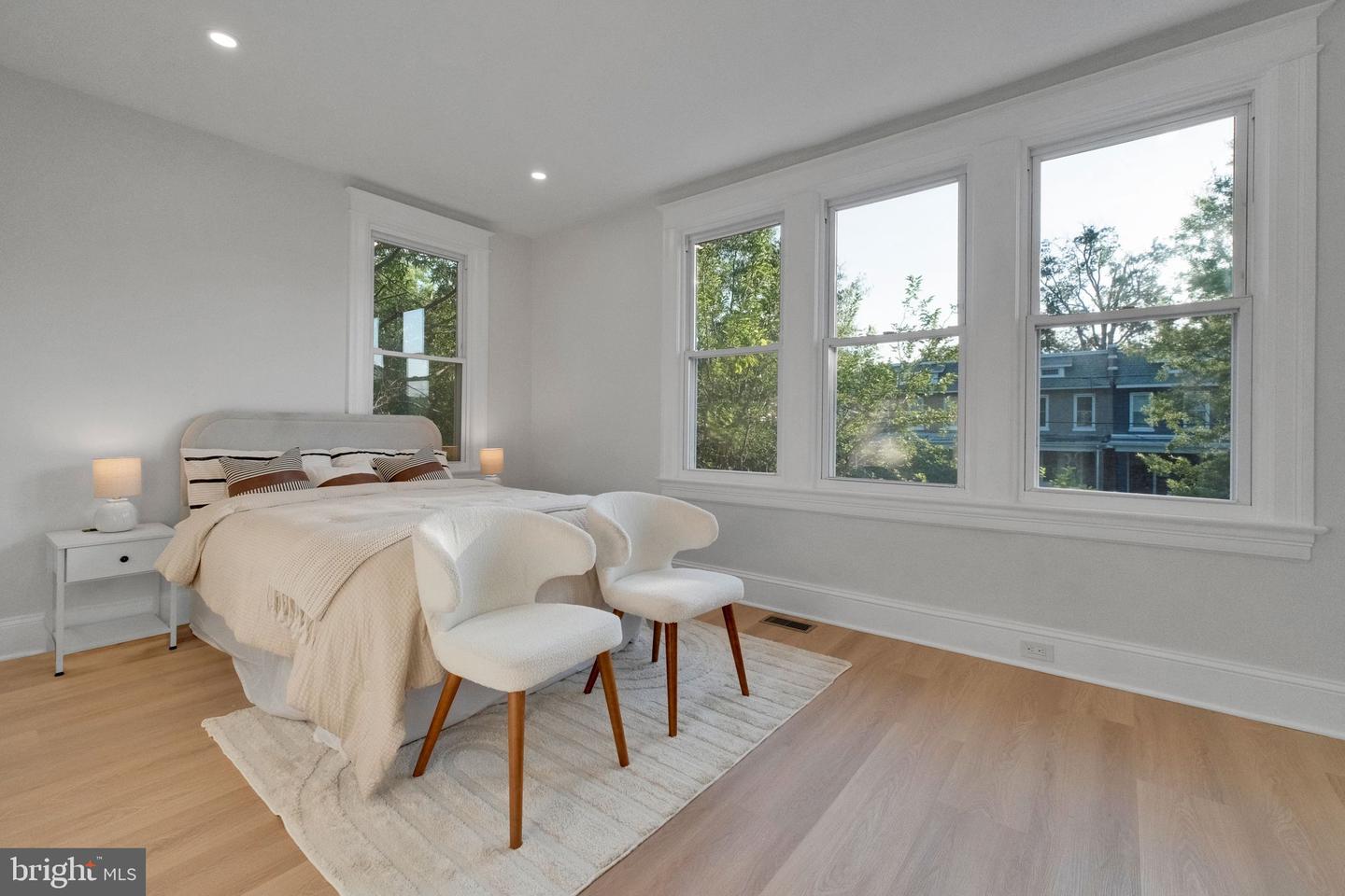 5811 5TH ST NW, WASHINGTON, District Of Columbia 20011, 4 Bedrooms Bedrooms, ,3 BathroomsBathrooms,Residential,For sale,5811 5TH ST NW,DCDC2205346 MLS # DCDC2205346