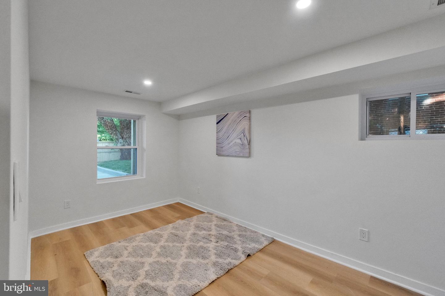 5811 5TH ST NW, WASHINGTON, District Of Columbia 20011, 4 Bedrooms Bedrooms, ,3 BathroomsBathrooms,Residential,For sale,5811 5TH ST NW,DCDC2205346 MLS # DCDC2205346