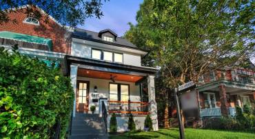 5811 5TH ST NW, WASHINGTON, District Of Columbia 20011, 4 Bedrooms Bedrooms, ,3 BathroomsBathrooms,Residential,For sale,5811 5TH ST NW,DCDC2205346 MLS # DCDC2205346