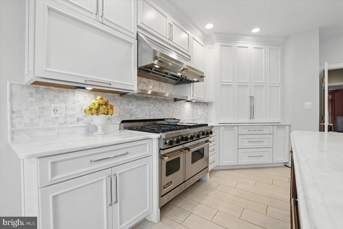 3014 APPLE BROOK LN, OAKTON, Virginia 22124, 5 Bedrooms Bedrooms, ,4 BathroomsBathrooms,Residential,For sale,3014 APPLE BROOK LN,VAFX2247050 MLS # VAFX2247050