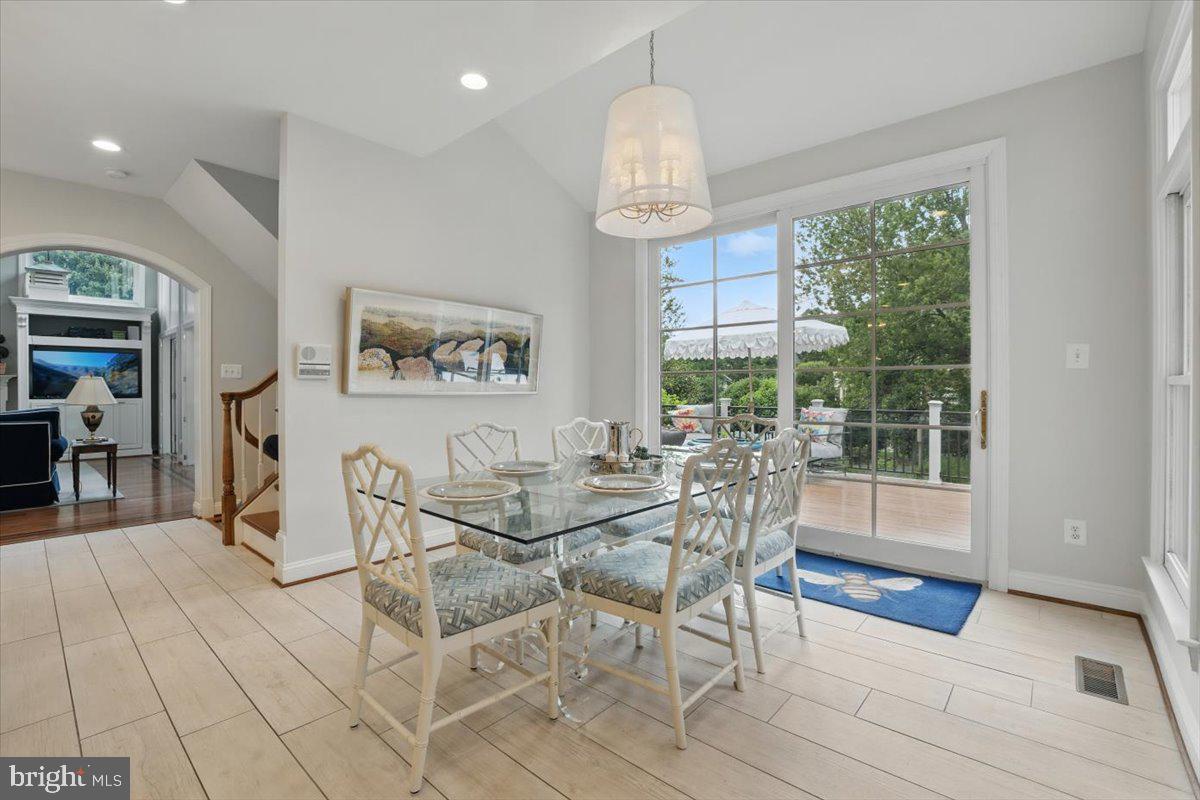 3014 APPLE BROOK LN, OAKTON, Virginia 22124, 5 Bedrooms Bedrooms, ,4 BathroomsBathrooms,Residential,For sale,3014 APPLE BROOK LN,VAFX2247050 MLS # VAFX2247050