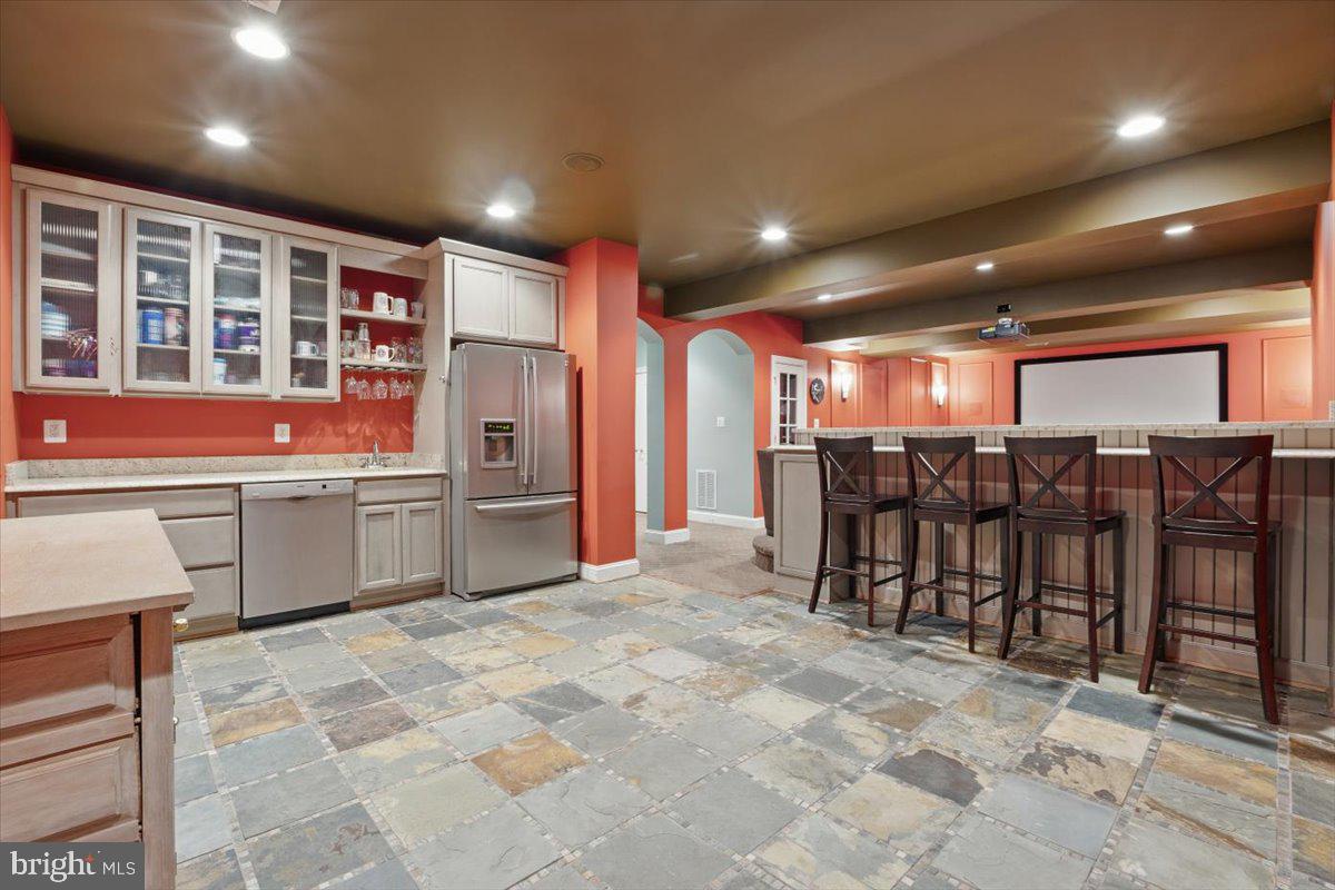 3014 APPLE BROOK LN, OAKTON, Virginia 22124, 5 Bedrooms Bedrooms, ,4 BathroomsBathrooms,Residential,For sale,3014 APPLE BROOK LN,VAFX2247050 MLS # VAFX2247050