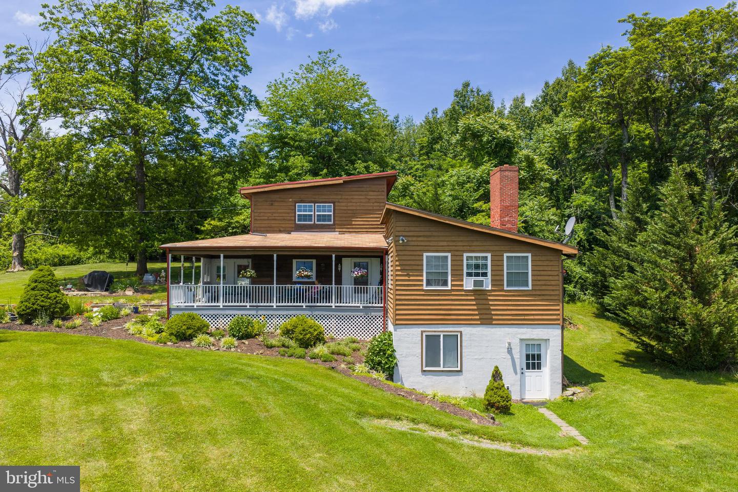 4611 REMOUNT RD, FRONT ROYAL, Virginia 22630, 3 Bedrooms Bedrooms, ,2 BathroomsBathrooms,Residential,For sale,4611 REMOUNT RD,VAWR2011464 MLS # VAWR2011464