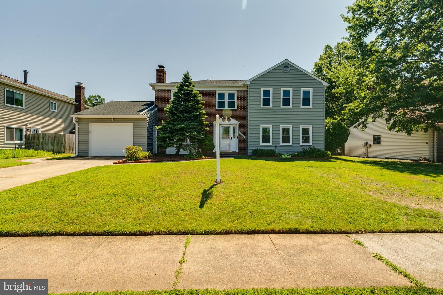2205 FAROUGI CT, HERNDON, Virginia 20170, 4 Bedrooms Bedrooms, ,2 BathroomsBathrooms,Residential,For sale,2205 FAROUGI CT,VAFX2247638 MLS # VAFX2247638