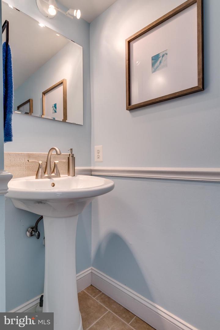 2205 FAROUGI CT, HERNDON, Virginia 20170, 4 Bedrooms Bedrooms, ,2 BathroomsBathrooms,Residential,For sale,2205 FAROUGI CT,VAFX2247638 MLS # VAFX2247638