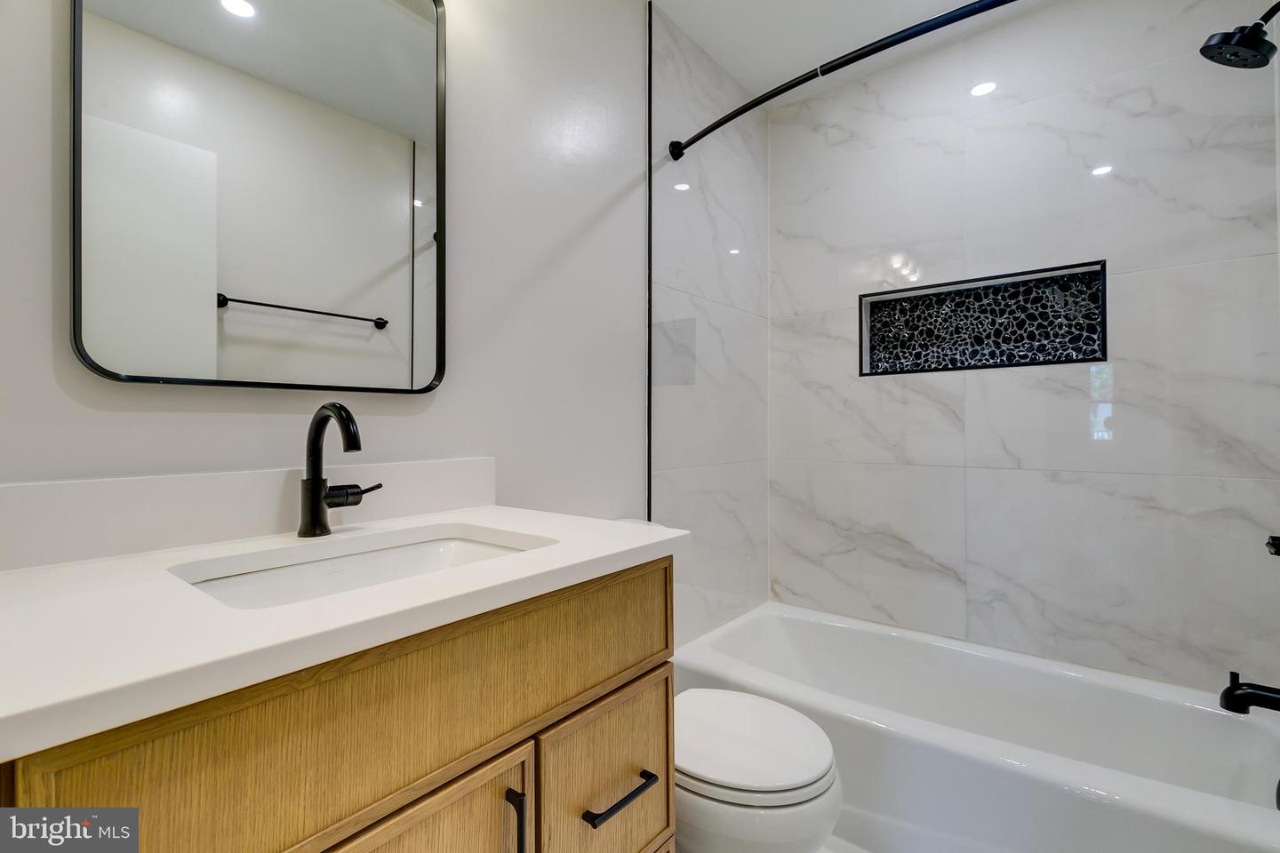 2205 FAROUGI CT, HERNDON, Virginia 20170, 4 Bedrooms Bedrooms, ,2 BathroomsBathrooms,Residential,For sale,2205 FAROUGI CT,VAFX2247638 MLS # VAFX2247638