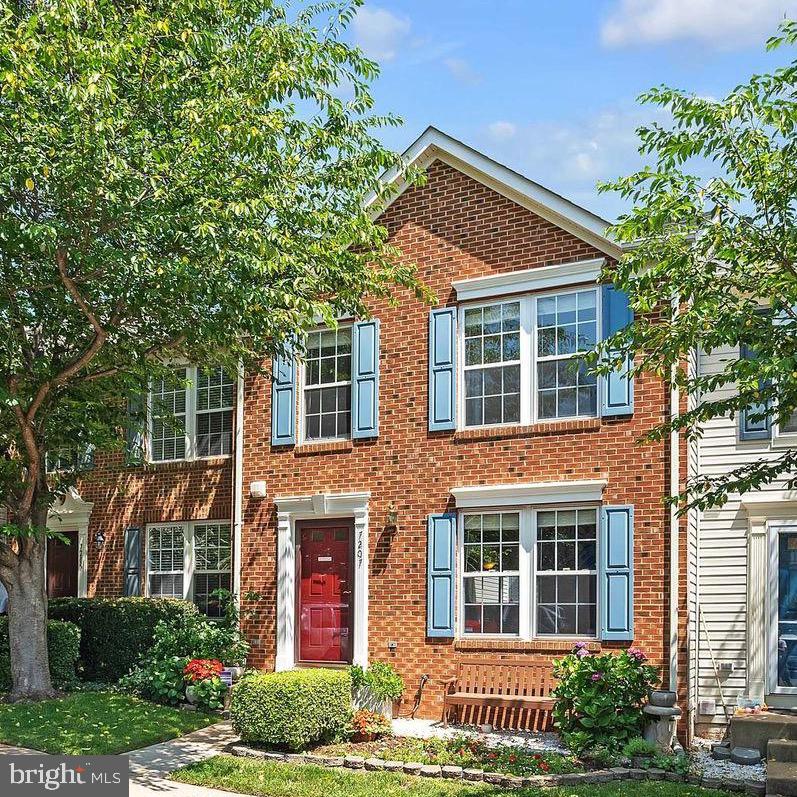 7207 TRAPHILL WAY, GAINESVILLE, Virginia 20155, 3 Bedrooms Bedrooms, ,3 BathroomsBathrooms,Residential,For sale,7207 TRAPHILL WAY,VAPW2097320 MLS # VAPW2097320