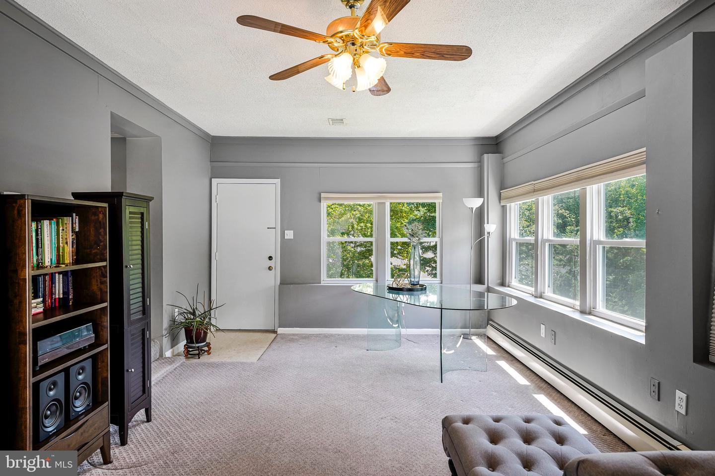 303 ROOSEVELT CT NE, VIENNA, Virginia 22180, 4 Bedrooms Bedrooms, ,3 BathroomsBathrooms,Residential,For sale,303 ROOSEVELT CT NE,VAFX2248292 MLS # VAFX2248292