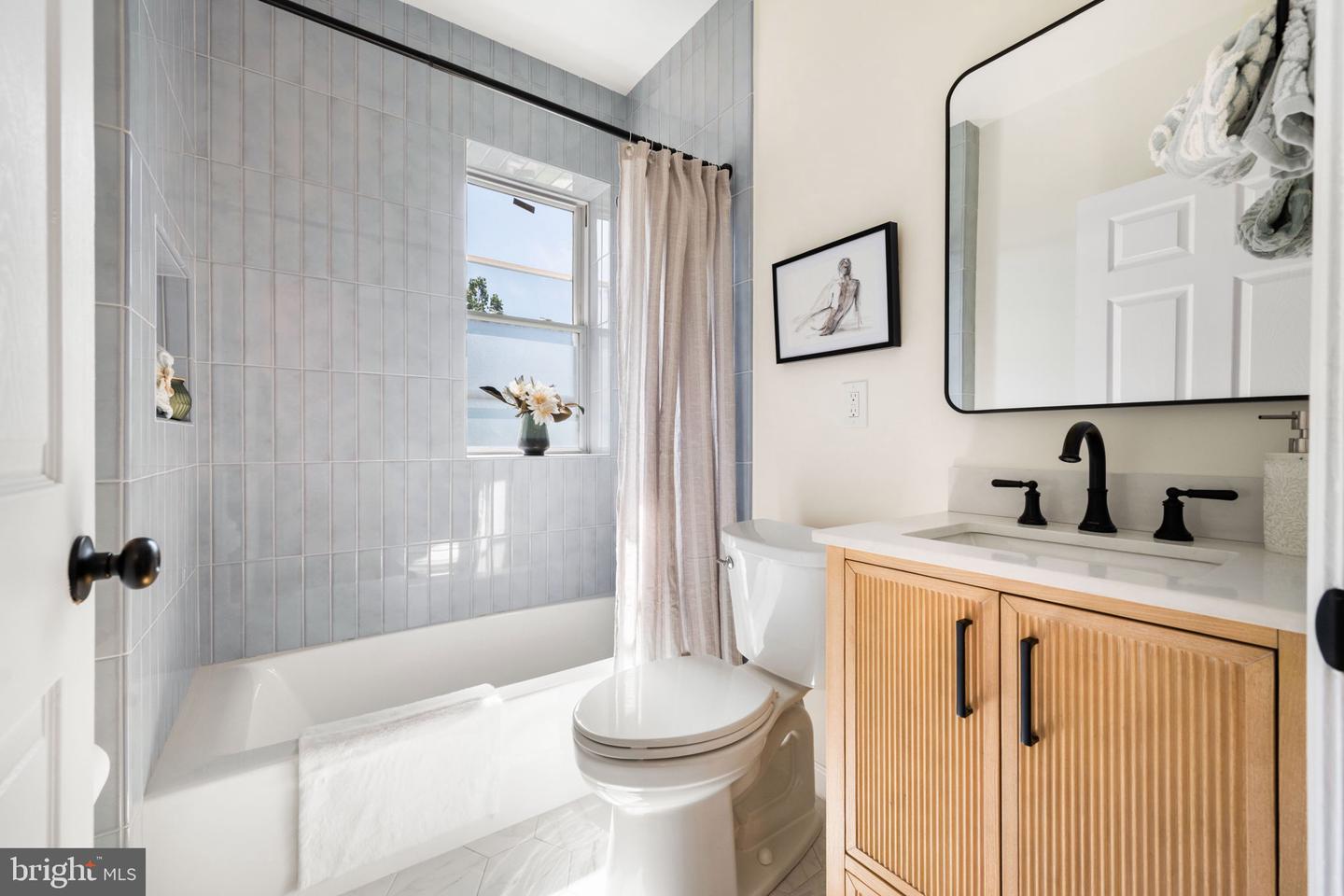 234 V ST NE, WASHINGTON, District Of Columbia 20002, 3 Bedrooms Bedrooms, ,2 BathroomsBathrooms,Residential,For sale,234 V ST NE,DCDC2206298 MLS # DCDC2206298