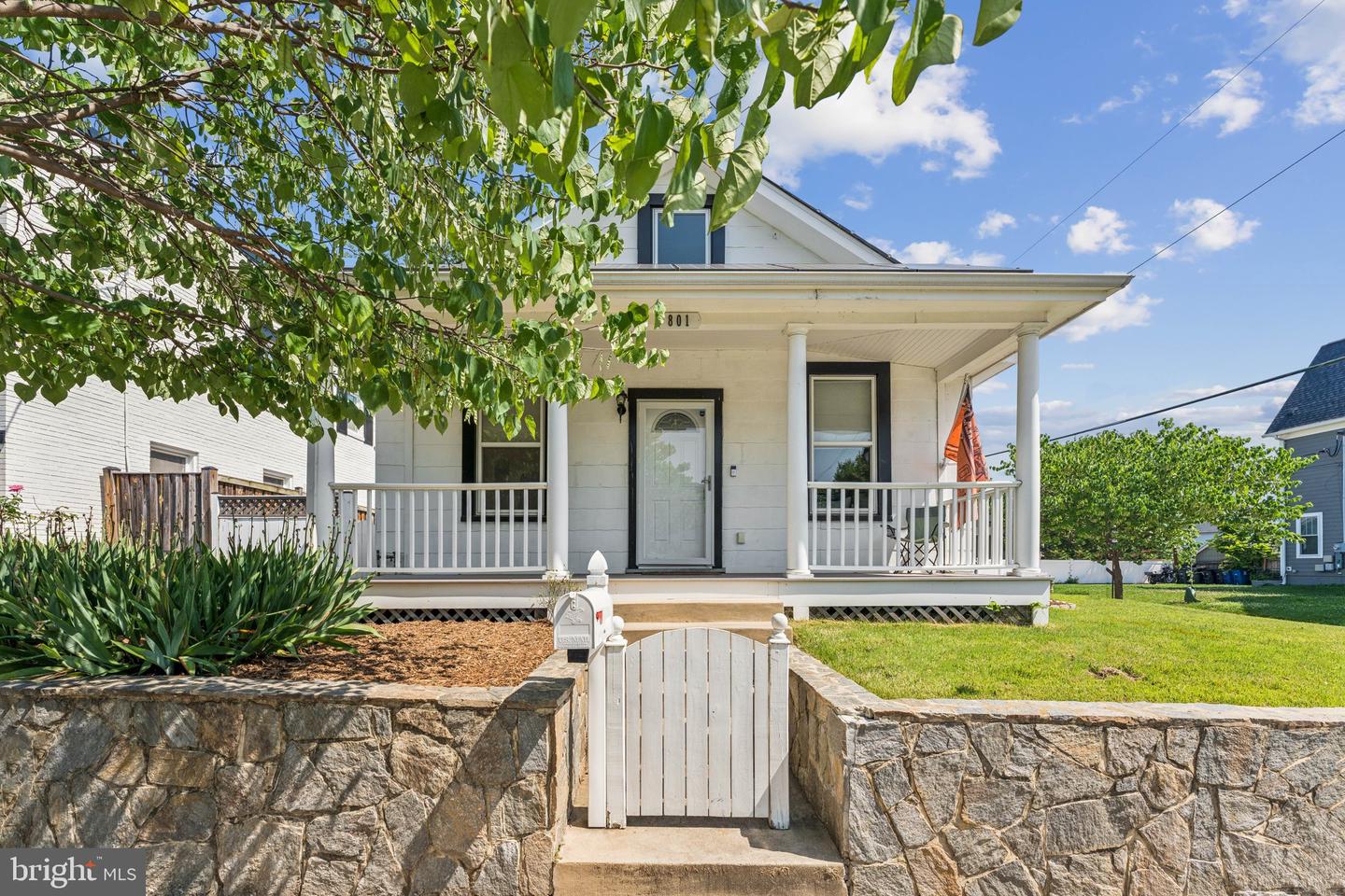 801 20TH ST S, ARLINGTON, Virginia 22202, 3 Bedrooms Bedrooms, ,3 BathroomsBathrooms,Residential,For sale,801 20TH ST S,VAAR2059542 MLS # VAAR2059542