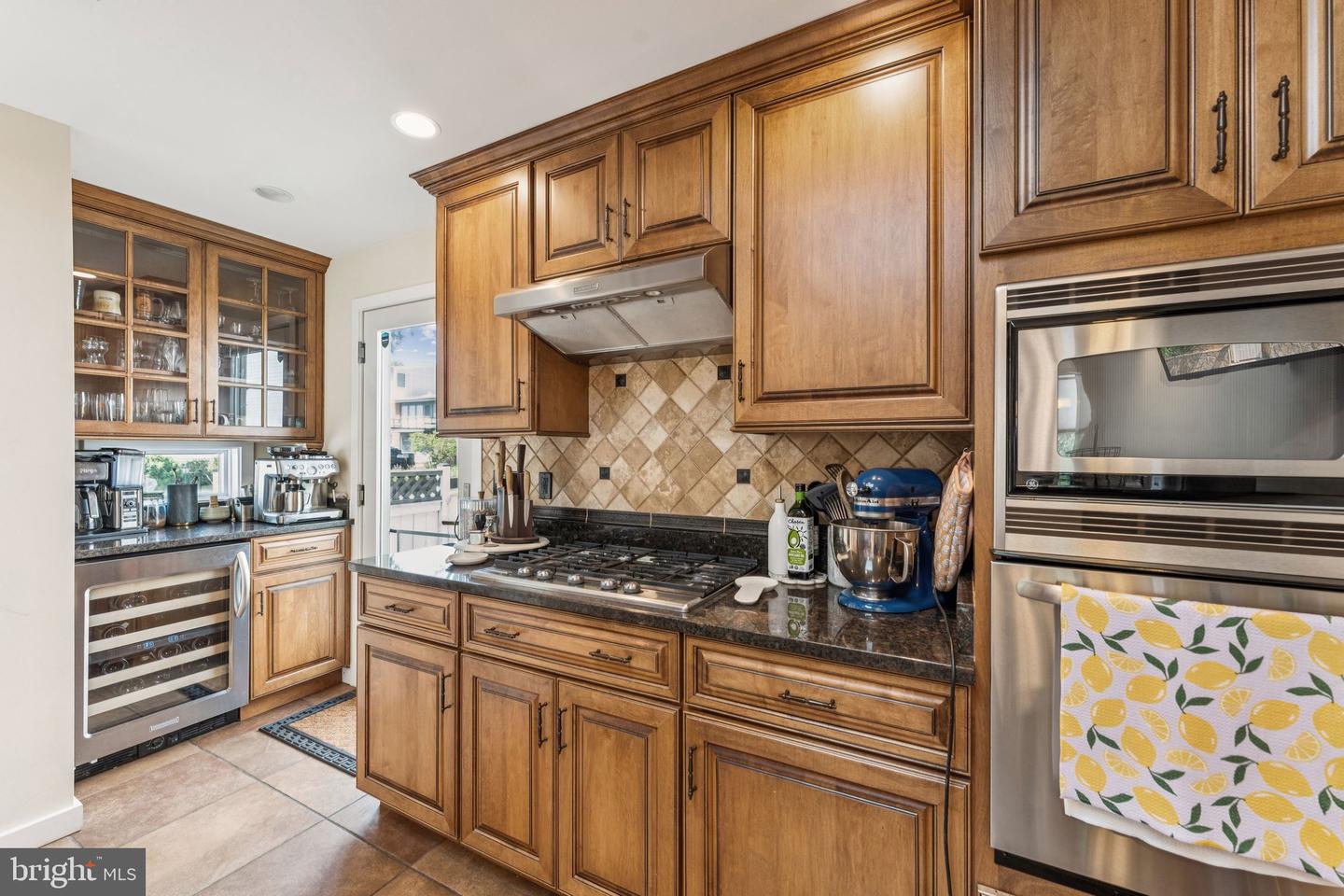801 20TH ST S, ARLINGTON, Virginia 22202, 3 Bedrooms Bedrooms, ,3 BathroomsBathrooms,Residential,For sale,801 20TH ST S,VAAR2059542 MLS # VAAR2059542