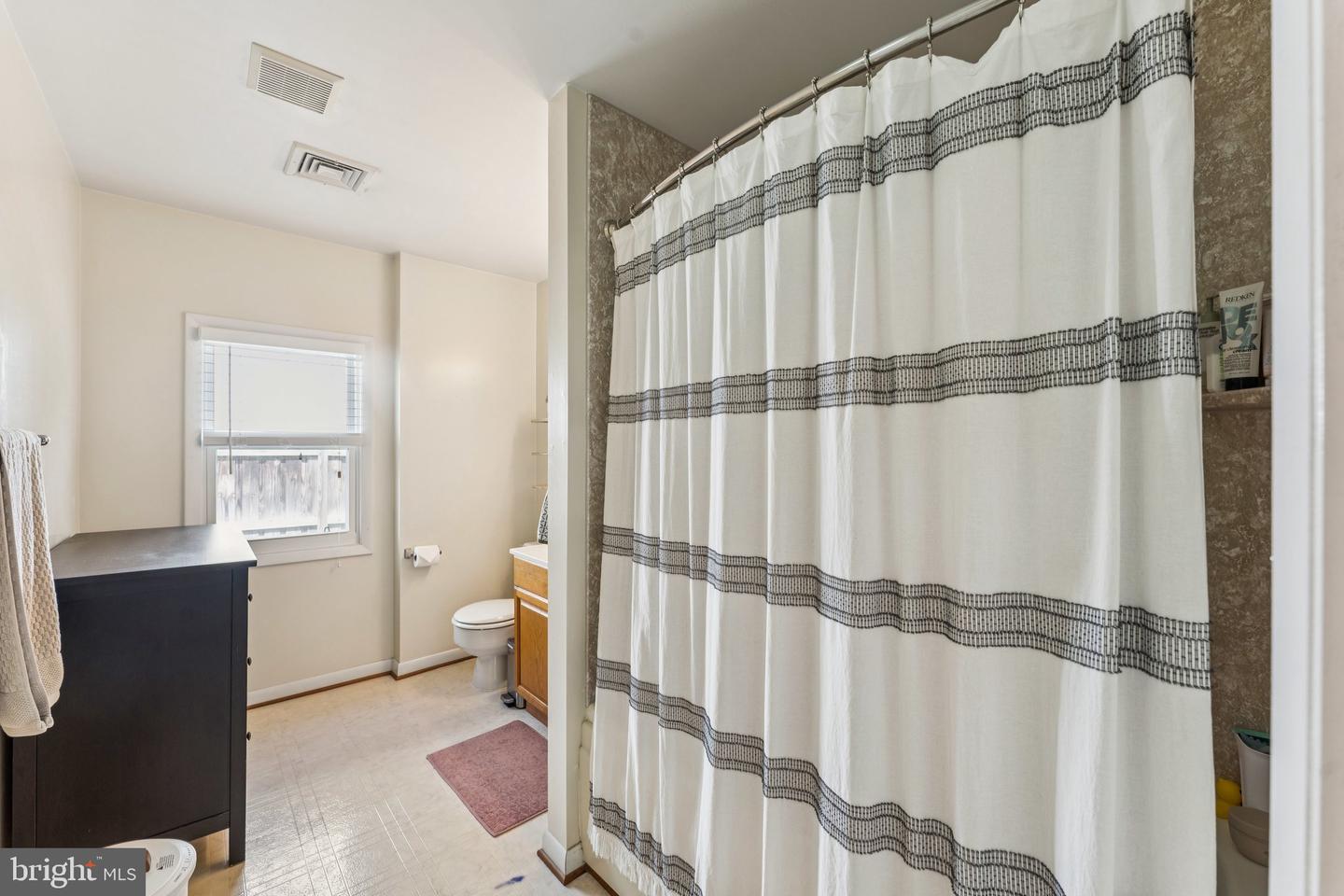 801 20TH ST S, ARLINGTON, Virginia 22202, 3 Bedrooms Bedrooms, ,3 BathroomsBathrooms,Residential,For sale,801 20TH ST S,VAAR2059542 MLS # VAAR2059542