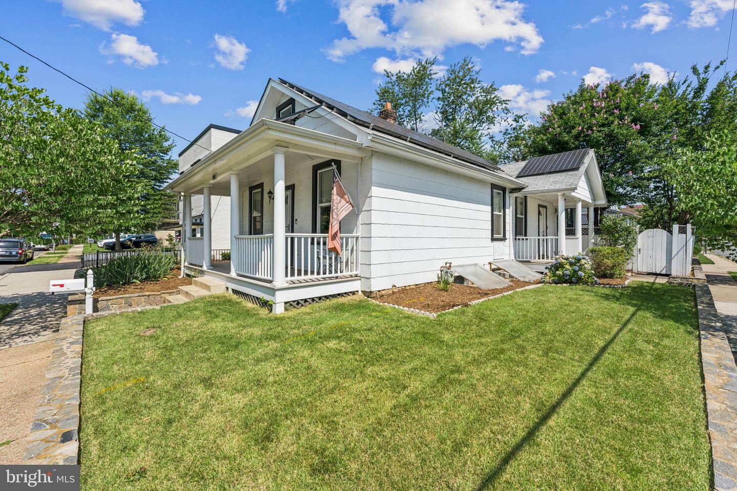 801 20TH ST S, ARLINGTON, Virginia 22202, 3 Bedrooms Bedrooms, ,3 BathroomsBathrooms,Residential,For sale,801 20TH ST S,VAAR2059542 MLS # VAAR2059542