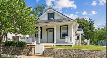 801 20TH ST S, ARLINGTON, Virginia 22202, 3 Bedrooms Bedrooms, ,3 BathroomsBathrooms,Residential,For sale,801 20TH ST S,VAAR2059542 MLS # VAAR2059542
