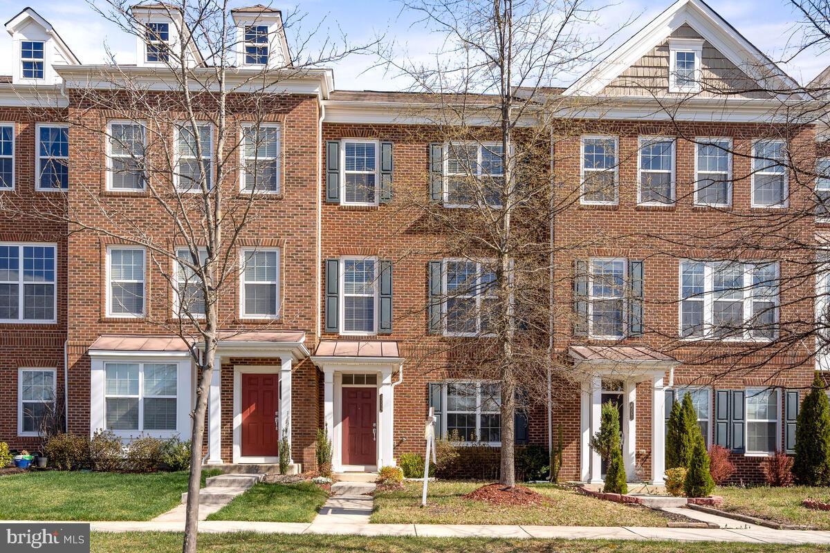 43559 WHEADON TER, CHANTILLY, Virginia 20152, 4 Bedrooms Bedrooms, ,3 BathroomsBathrooms,Residential,For sale,43559 WHEADON TER,VALO2100328 MLS # VALO2100328