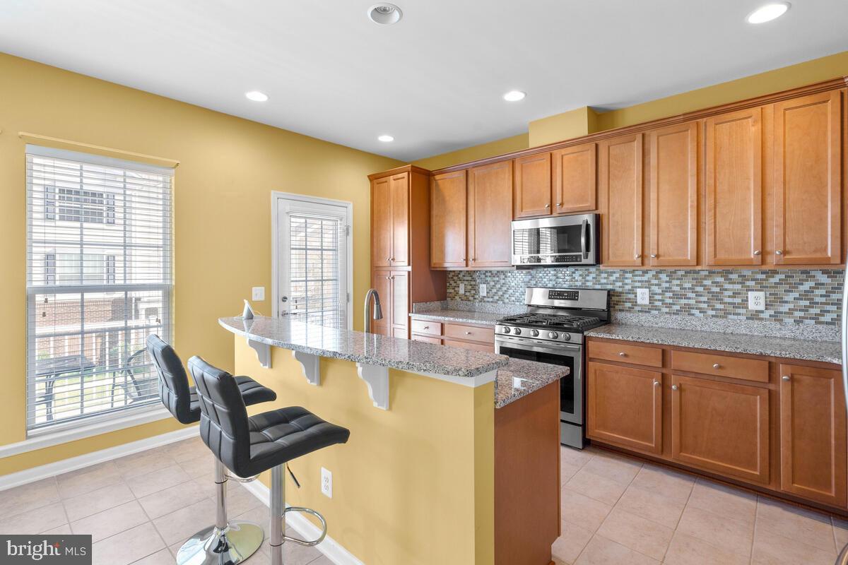 43559 WHEADON TER, CHANTILLY, Virginia 20152, 4 Bedrooms Bedrooms, ,3 BathroomsBathrooms,Residential,For sale,43559 WHEADON TER,VALO2100328 MLS # VALO2100328