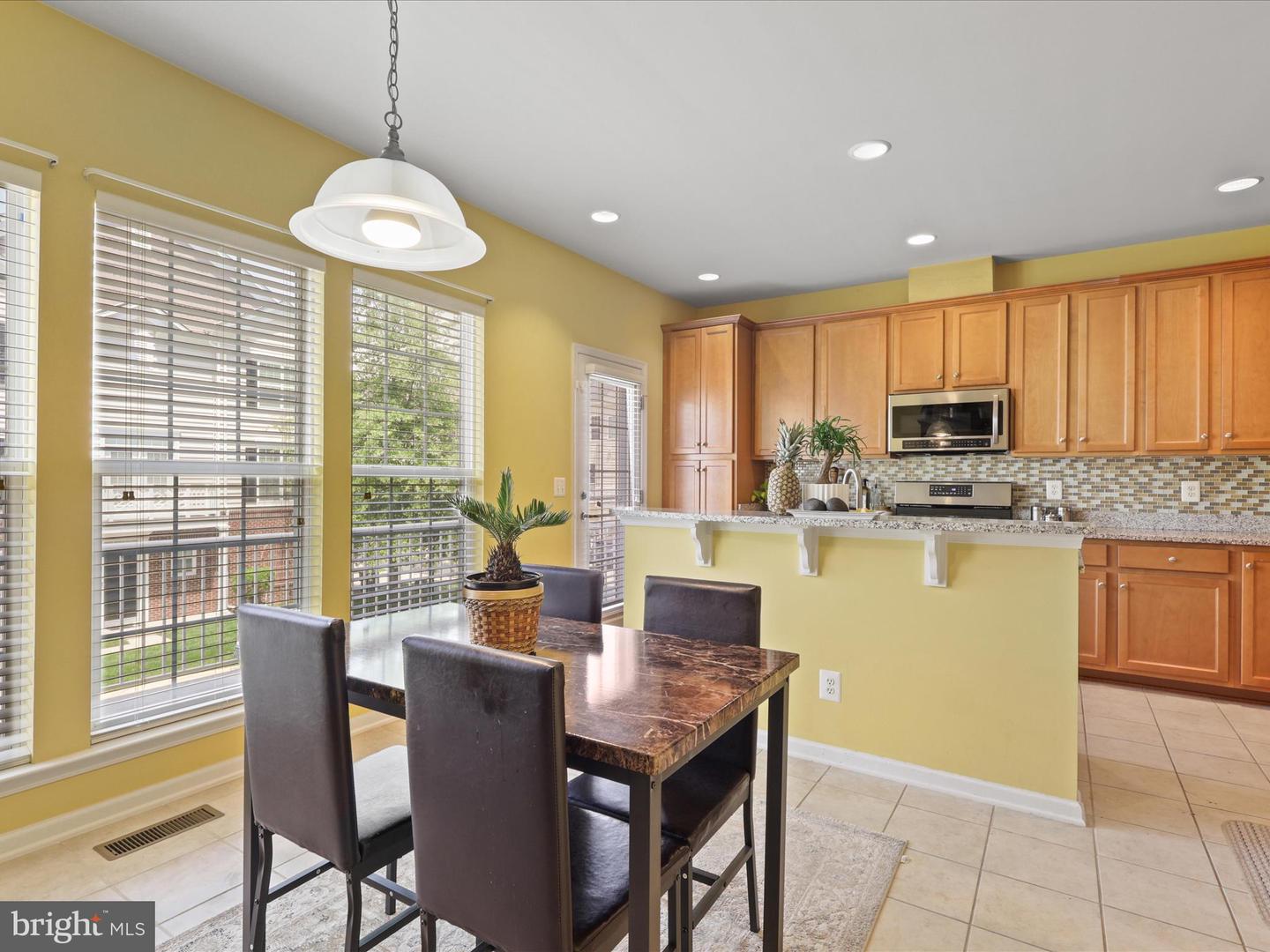 43559 WHEADON TER, CHANTILLY, Virginia 20152, 4 Bedrooms Bedrooms, ,3 BathroomsBathrooms,Residential,For sale,43559 WHEADON TER,VALO2100328 MLS # VALO2100328