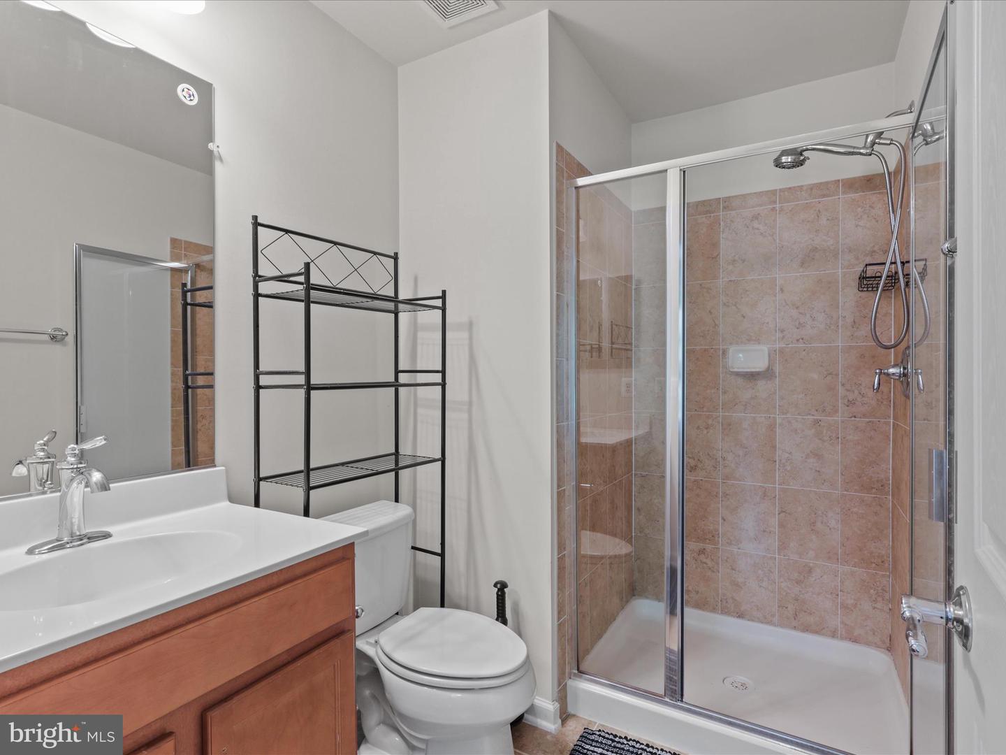 43559 WHEADON TER, CHANTILLY, Virginia 20152, 4 Bedrooms Bedrooms, ,3 BathroomsBathrooms,Residential,For sale,43559 WHEADON TER,VALO2100328 MLS # VALO2100328