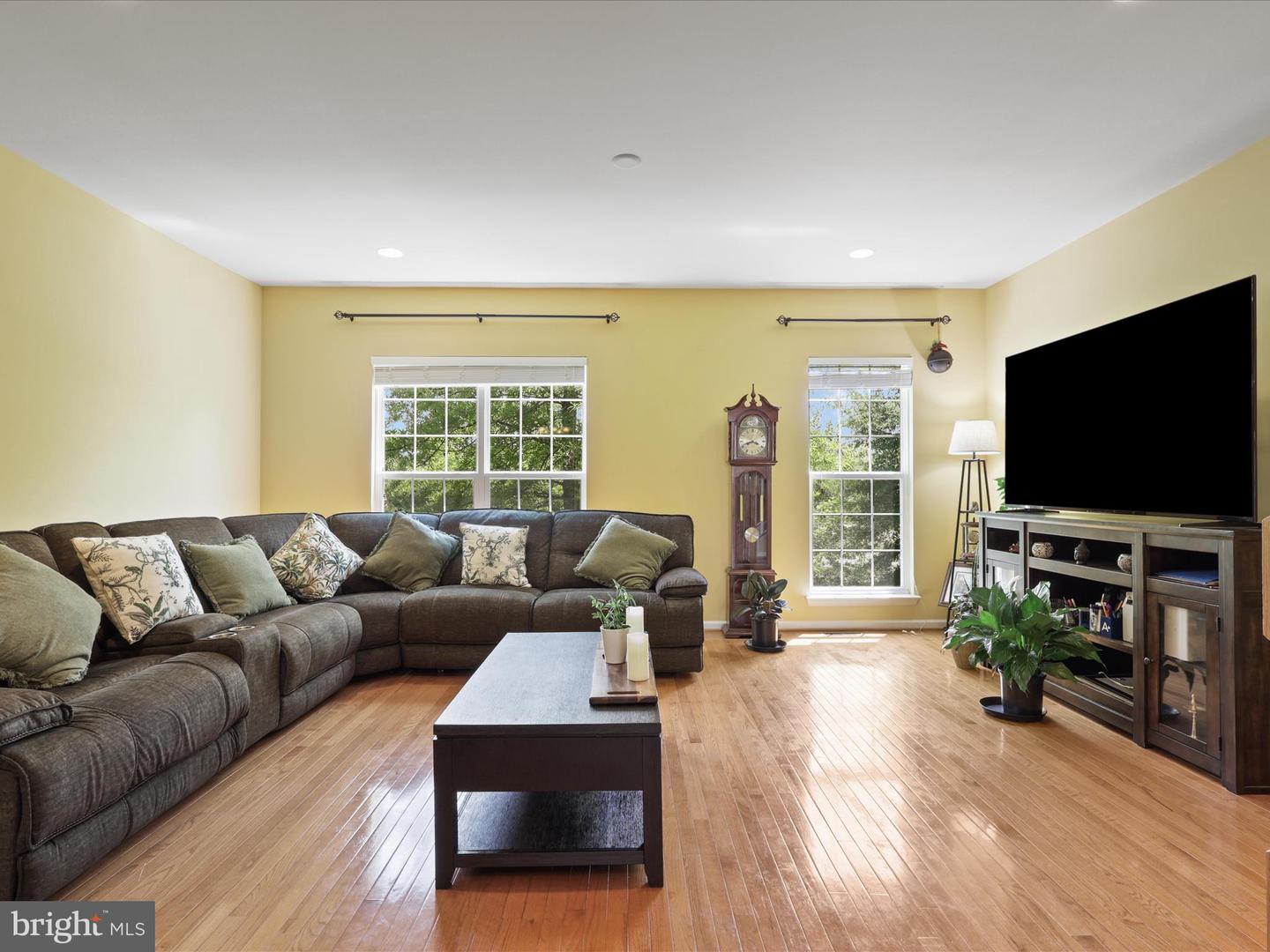 43559 WHEADON TER, CHANTILLY, Virginia 20152, 4 Bedrooms Bedrooms, ,3 BathroomsBathrooms,Residential,For sale,43559 WHEADON TER,VALO2100328 MLS # VALO2100328