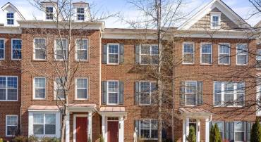 43559 WHEADON TER, CHANTILLY, Virginia 20152, 4 Bedrooms Bedrooms, ,3 BathroomsBathrooms,Residential,For sale,43559 WHEADON TER,VALO2100328 MLS # VALO2100328