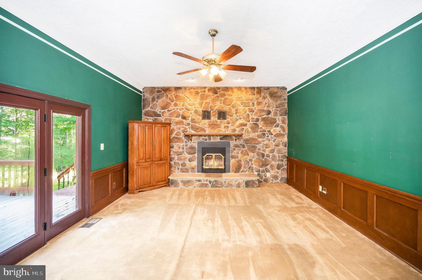 5599 SMALL OAK CT, WOODBRIDGE, Virginia 22192, 3 Bedrooms Bedrooms, ,2 BathroomsBathrooms,Residential,For sale,5599 SMALL OAK CT,VAPW2097952 MLS # VAPW2097952