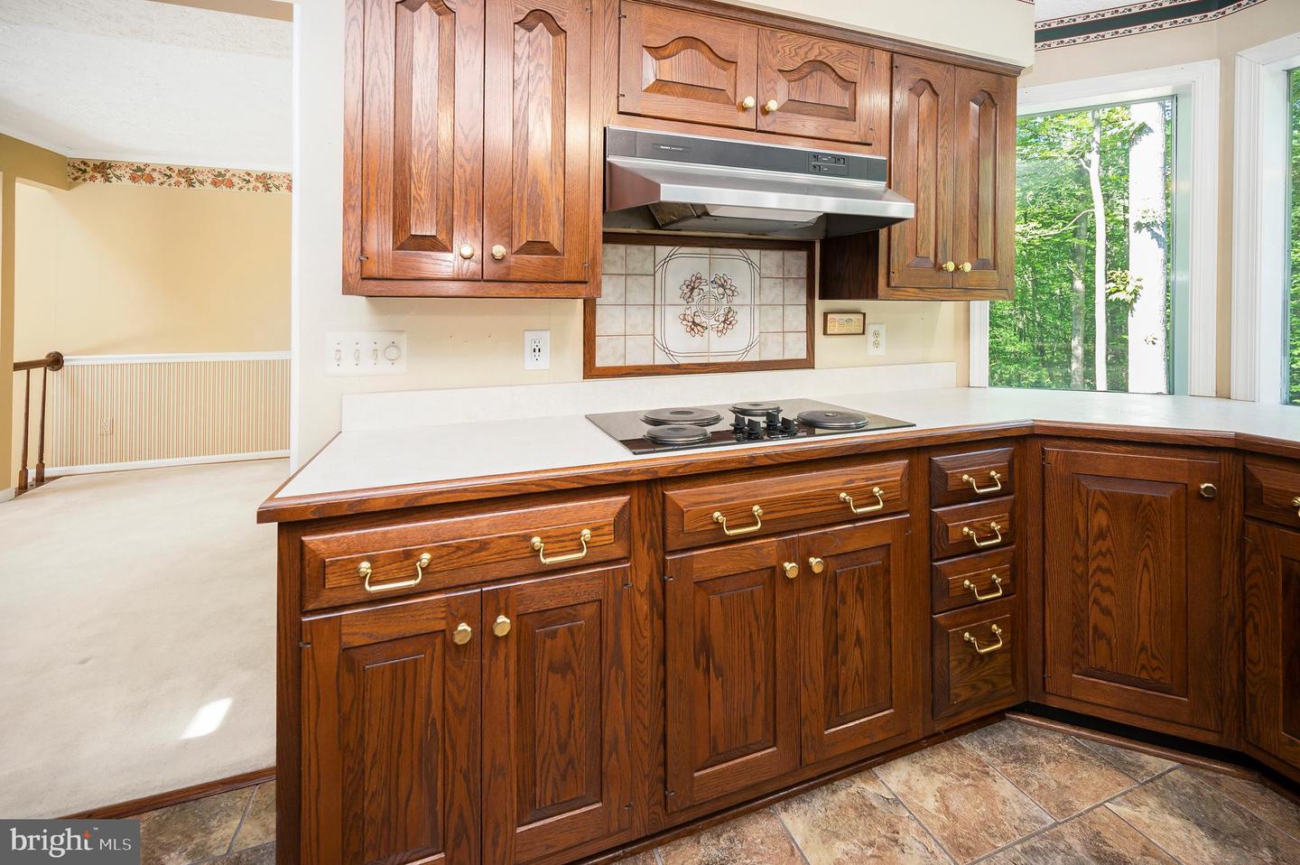 5599 SMALL OAK CT, WOODBRIDGE, Virginia 22192, 3 Bedrooms Bedrooms, ,2 BathroomsBathrooms,Residential,For sale,5599 SMALL OAK CT,VAPW2097952 MLS # VAPW2097952