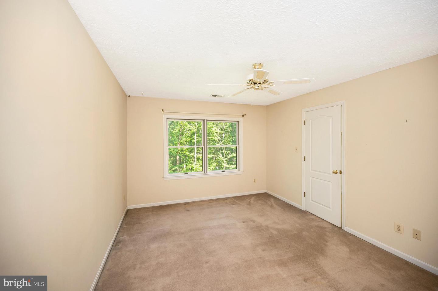 5599 SMALL OAK CT, WOODBRIDGE, Virginia 22192, 3 Bedrooms Bedrooms, ,2 BathroomsBathrooms,Residential,For sale,5599 SMALL OAK CT,VAPW2097952 MLS # VAPW2097952