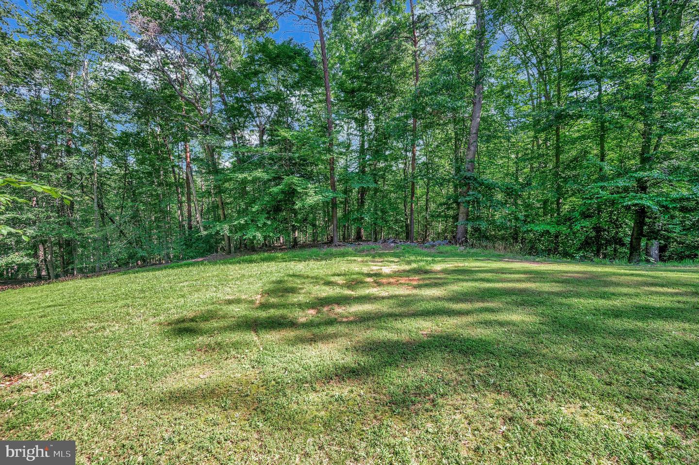 5599 SMALL OAK CT, WOODBRIDGE, Virginia 22192, 3 Bedrooms Bedrooms, ,2 BathroomsBathrooms,Residential,For sale,5599 SMALL OAK CT,VAPW2097952 MLS # VAPW2097952