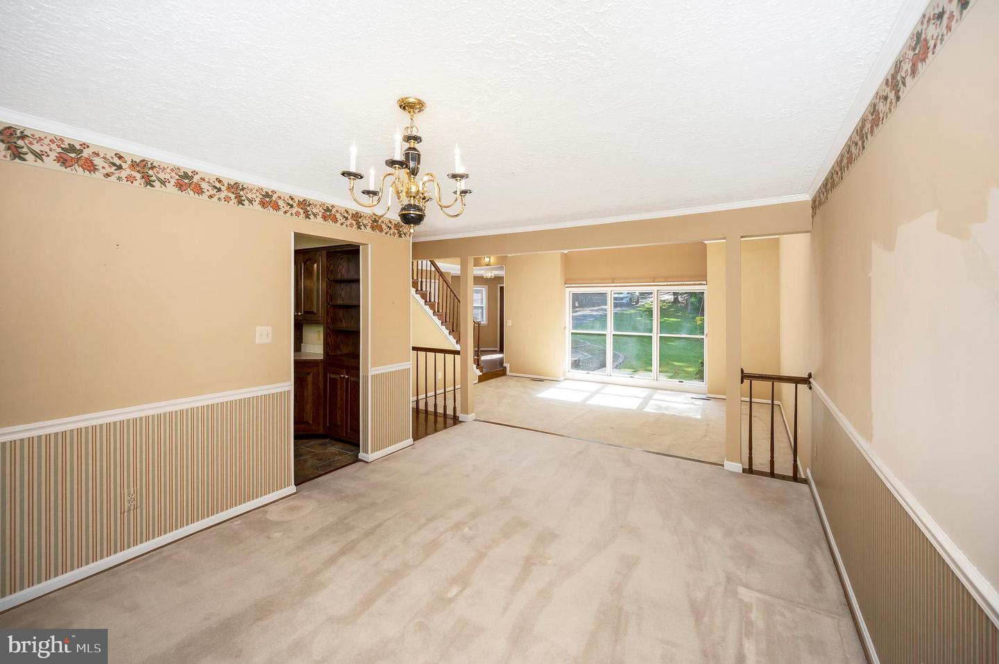 5599 SMALL OAK CT, WOODBRIDGE, Virginia 22192, 3 Bedrooms Bedrooms, ,2 BathroomsBathrooms,Residential,For sale,5599 SMALL OAK CT,VAPW2097952 MLS # VAPW2097952