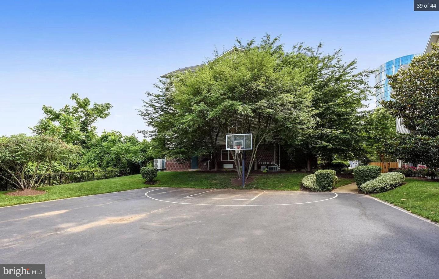1571 SPRING GATE DR #6314, MCLEAN, Virginia 22102, 2 Bedrooms Bedrooms, ,2 BathroomsBathrooms,Residential,For sale,1571 SPRING GATE DR #6314,VAFX2250572 MLS # VAFX2250572