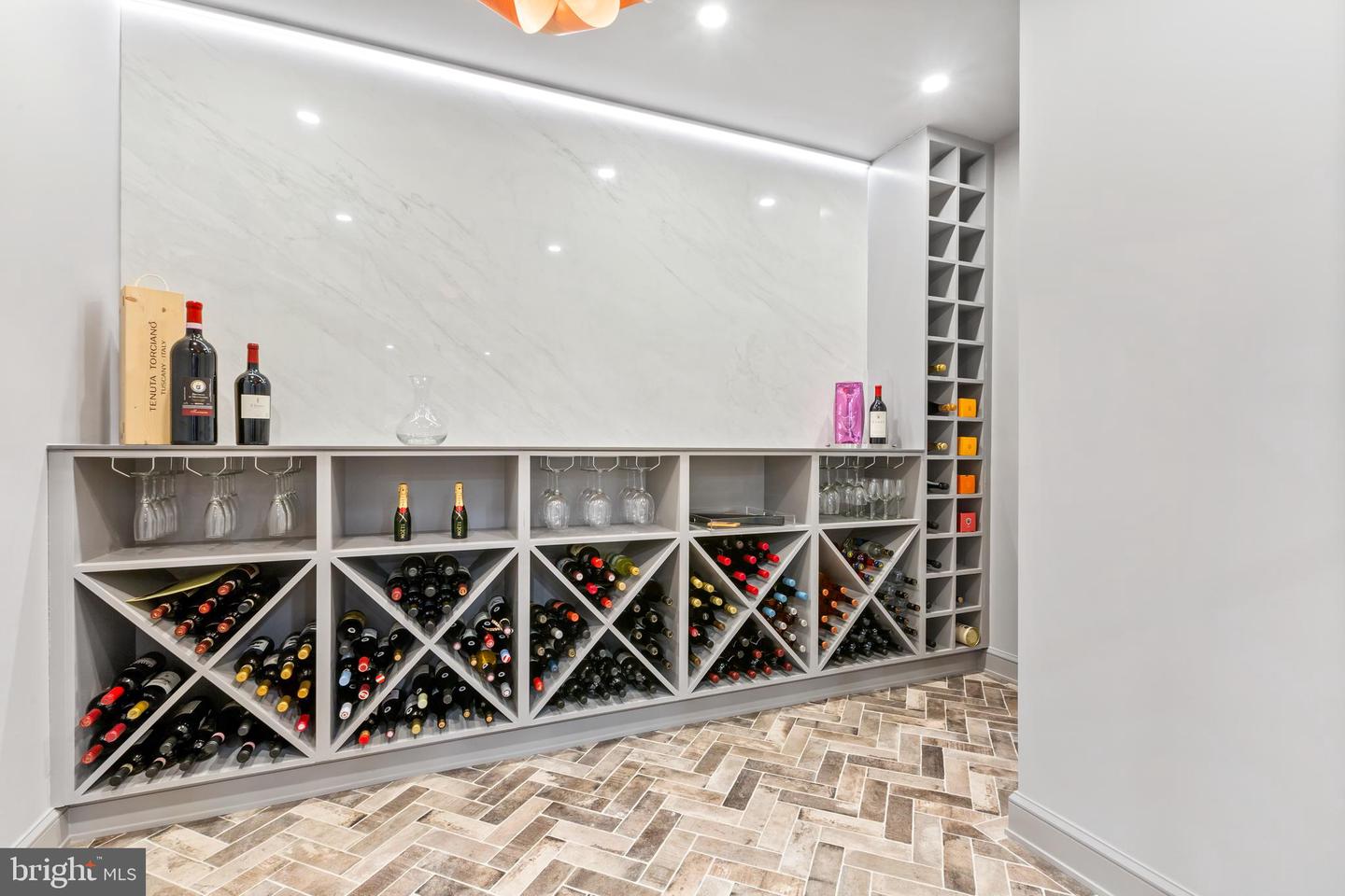 3119 38TH ST NW, WASHINGTON, District Of Columbia 20016, 8 Bedrooms Bedrooms, ,7 BathroomsBathrooms,Residential,For sale,3119 38TH ST NW,DCDC2207782 MLS # DCDC2207782
