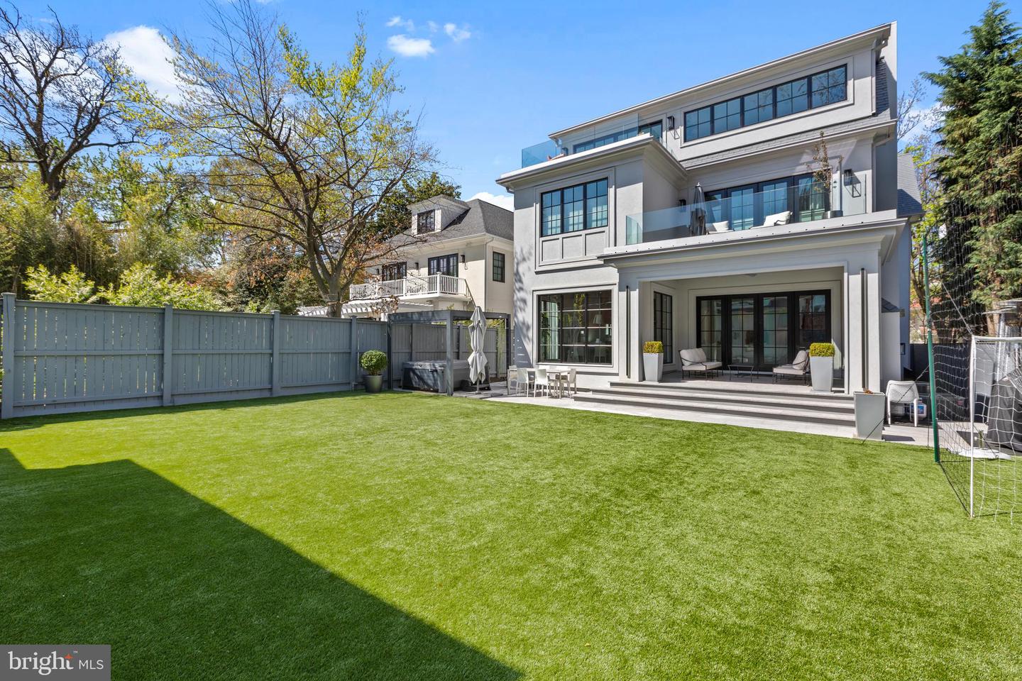 3119 38TH ST NW, WASHINGTON, District Of Columbia 20016, 8 Bedrooms Bedrooms, ,7 BathroomsBathrooms,Residential,For sale,3119 38TH ST NW,DCDC2207782 MLS # DCDC2207782