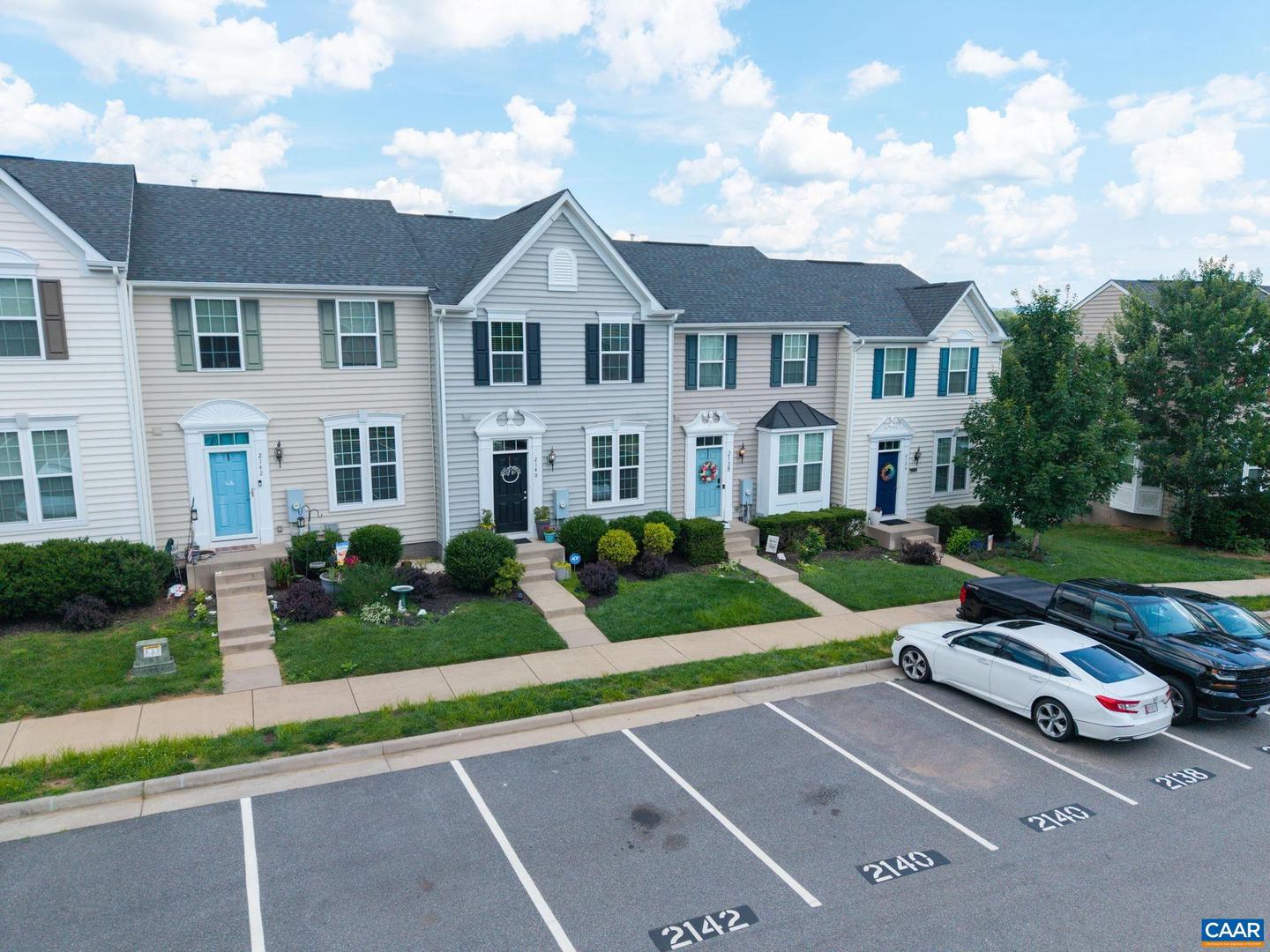 2140 ELM TREE KNOLL, CHARLOTTESVILLE, Virginia 22911, 3 Bedrooms Bedrooms, ,2 BathroomsBathrooms,Residential,For sale,2140 ELM TREE KNOLL,666135 MLS # 666135