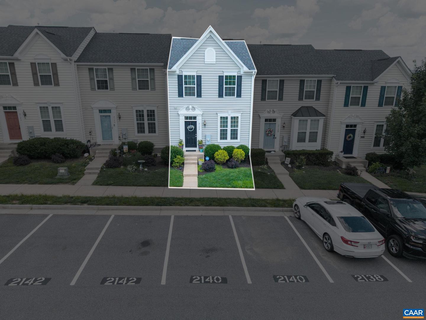 2140 ELM TREE KNOLL, CHARLOTTESVILLE, Virginia 22911, 3 Bedrooms Bedrooms, ,2 BathroomsBathrooms,Residential,For sale,2140 ELM TREE KNOLL,666135 MLS # 666135