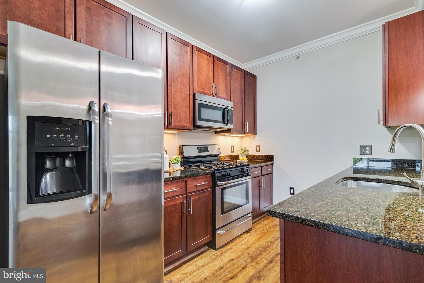 6301 EDSALL RD #303, ALEXANDRIA, Virginia 22312, 1 Bedroom Bedrooms, ,1 BathroomBathrooms,Residential,For sale,6301 EDSALL RD #303,VAFX2251174 MLS # VAFX2251174