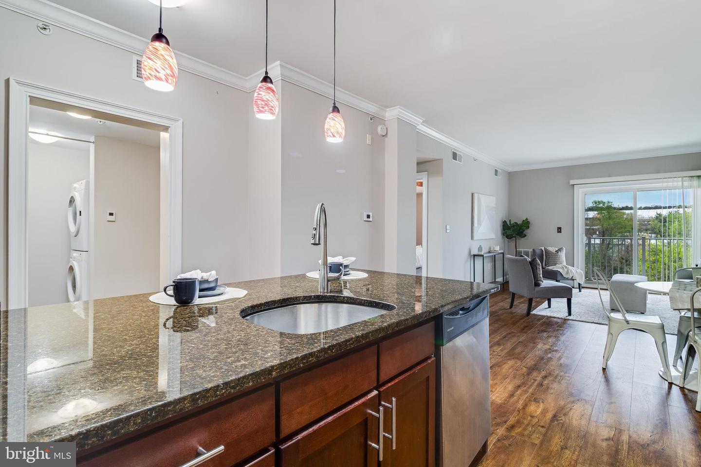 6301 EDSALL RD #303, ALEXANDRIA, Virginia 22312, 1 Bedroom Bedrooms, ,1 BathroomBathrooms,Residential,For sale,6301 EDSALL RD #303,VAFX2251174 MLS # VAFX2251174
