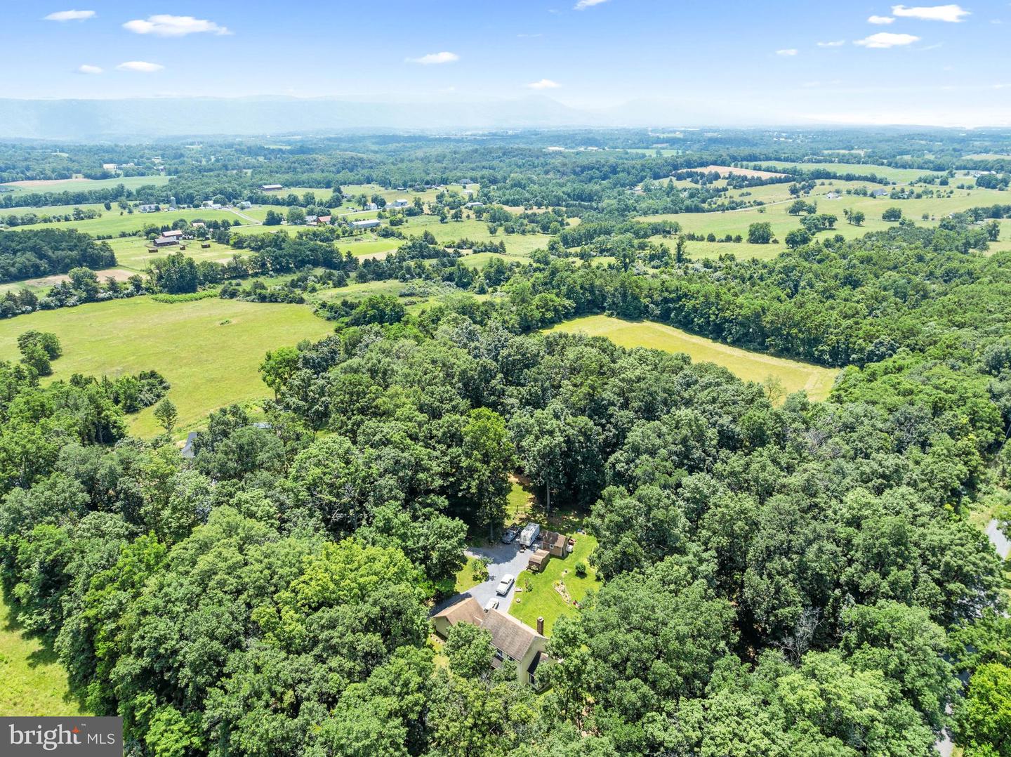 2529 SAUMSVILLE RD, MAURERTOWN, Virginia 22644, 3 Bedrooms Bedrooms, ,2 BathroomsBathrooms,Residential,For sale,2529 SAUMSVILLE RD,VASH2011830 MLS # VASH2011830