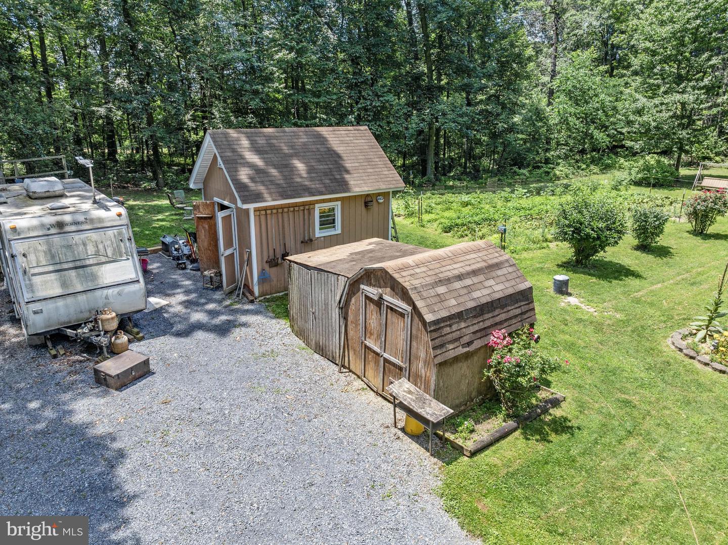 2529 SAUMSVILLE RD, MAURERTOWN, Virginia 22644, 3 Bedrooms Bedrooms, ,2 BathroomsBathrooms,Residential,For sale,2529 SAUMSVILLE RD,VASH2011830 MLS # VASH2011830