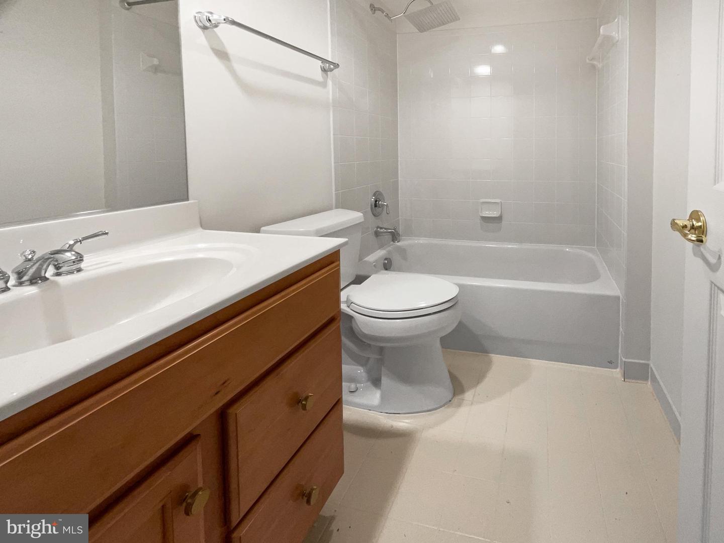 12054 GREATBRIDGE RD, WOODBRIDGE, Virginia 22192, 4 Bedrooms Bedrooms, ,4 BathroomsBathrooms,Residential,For sale,12054 GREATBRIDGE RD,VAPW2098058 MLS # VAPW2098058
