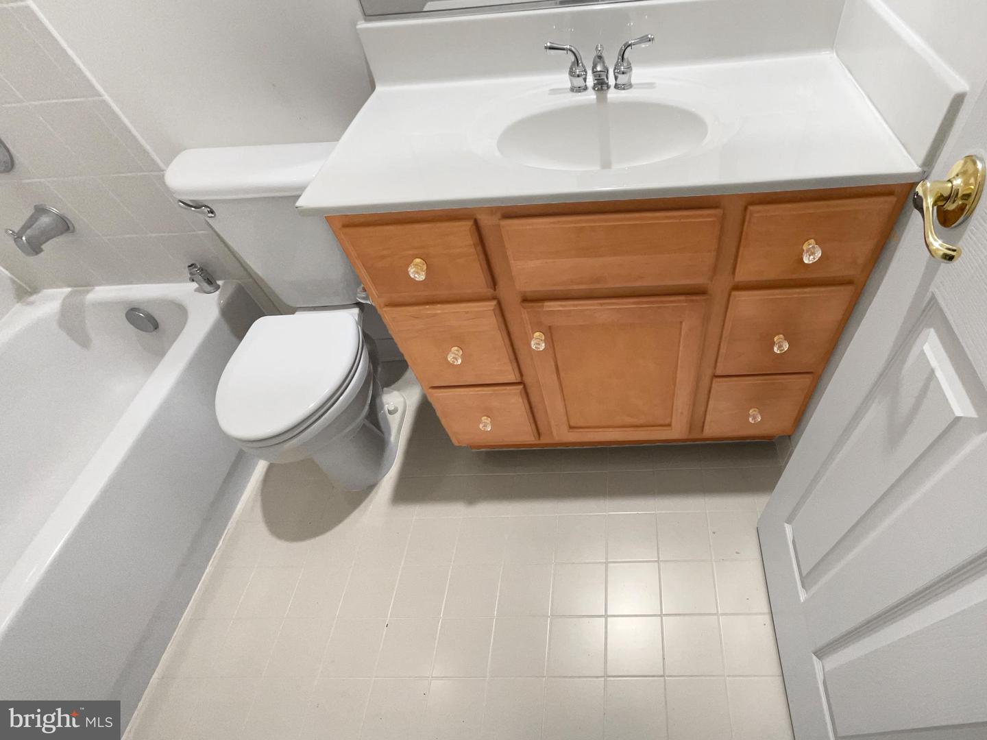 12054 GREATBRIDGE RD, WOODBRIDGE, Virginia 22192, 4 Bedrooms Bedrooms, ,4 BathroomsBathrooms,Residential,For sale,12054 GREATBRIDGE RD,VAPW2098058 MLS # VAPW2098058