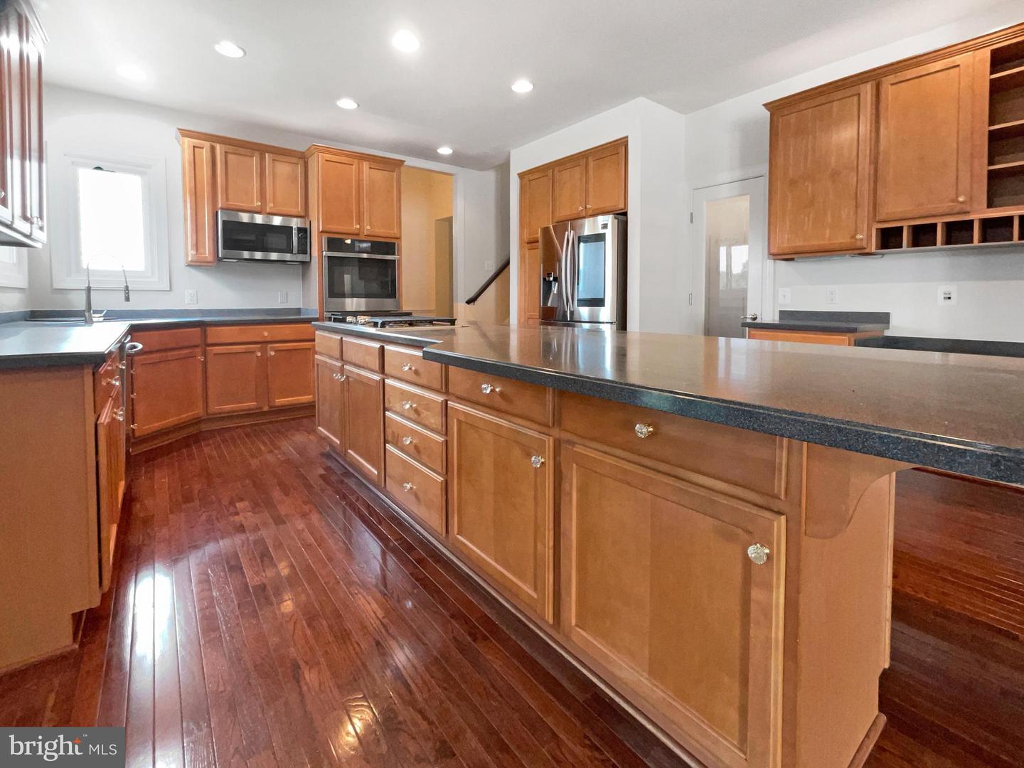 12054 GREATBRIDGE RD, WOODBRIDGE, Virginia 22192, 4 Bedrooms Bedrooms, ,4 BathroomsBathrooms,Residential,For sale,12054 GREATBRIDGE RD,VAPW2098058 MLS # VAPW2098058